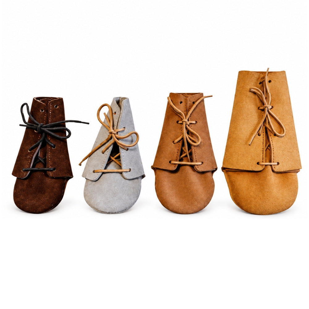 Leder-Sanitätsschuh für Hunde, schnürbar, Einzel-Schuh – Made in Switzerland (Frontansicht)
