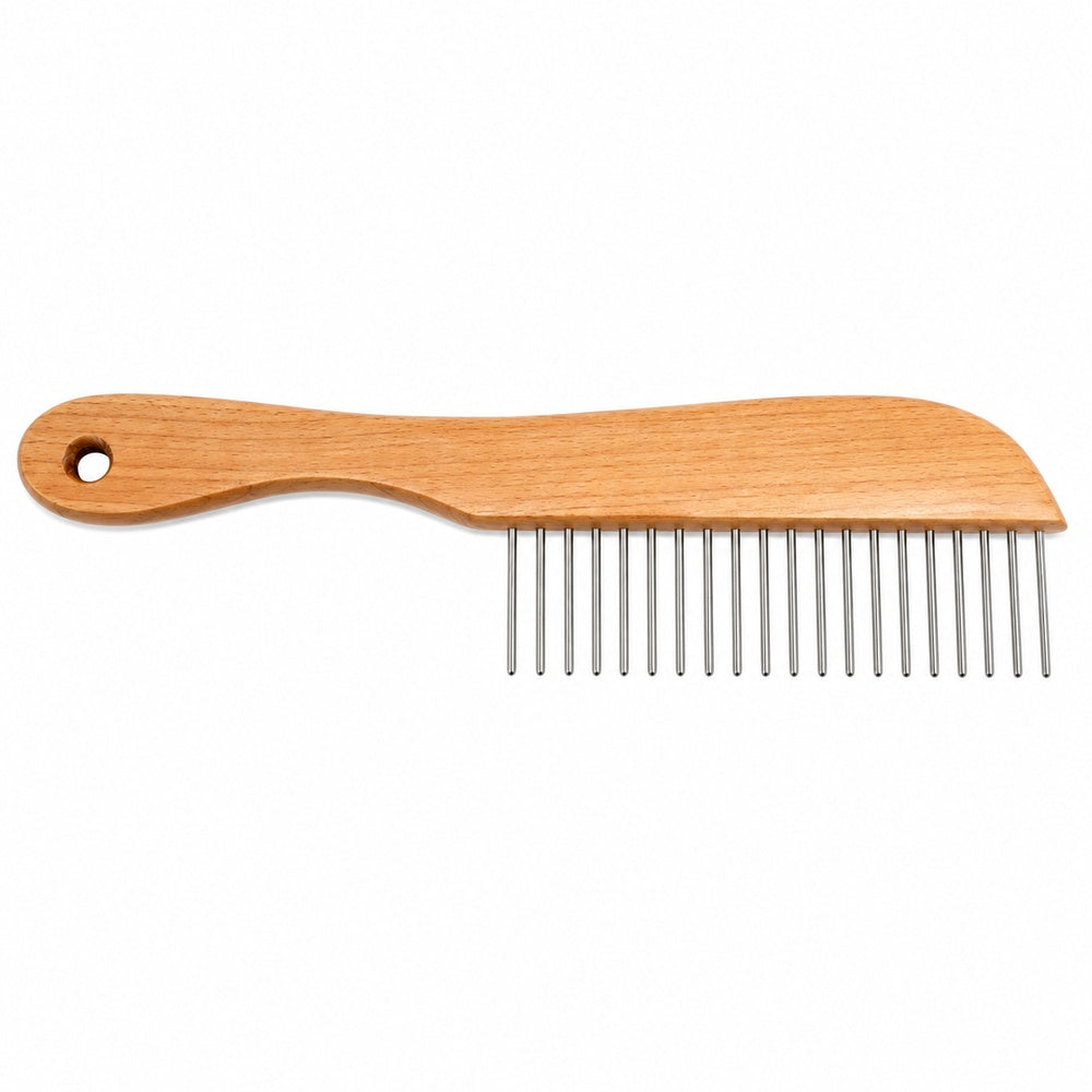 Holzkamm zur Fellpflege